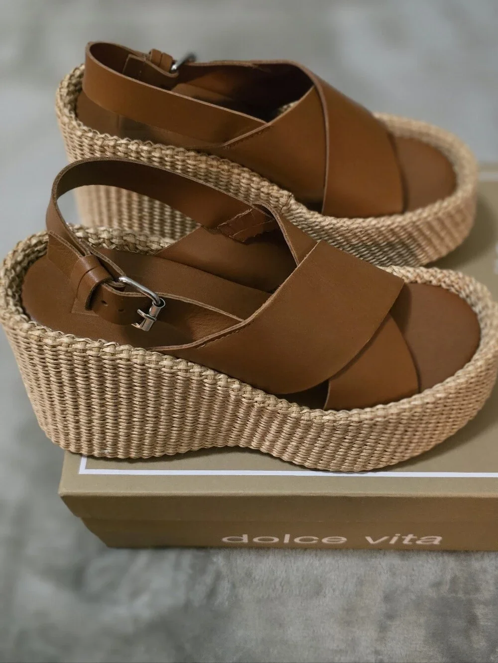 Dolce Vita Women's Skylar Platform Crossband Espadrille Wedge Sandals